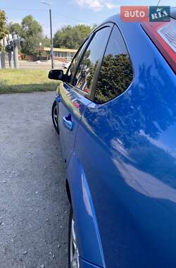 Хэтчбек Ford Focus 2007 в 