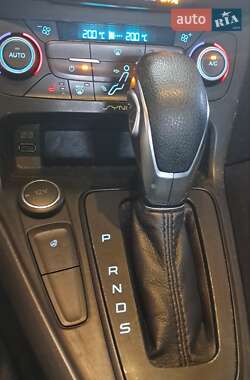 Седан Ford Focus 2017 в 