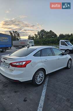 Седан Ford Focus 2014 в 