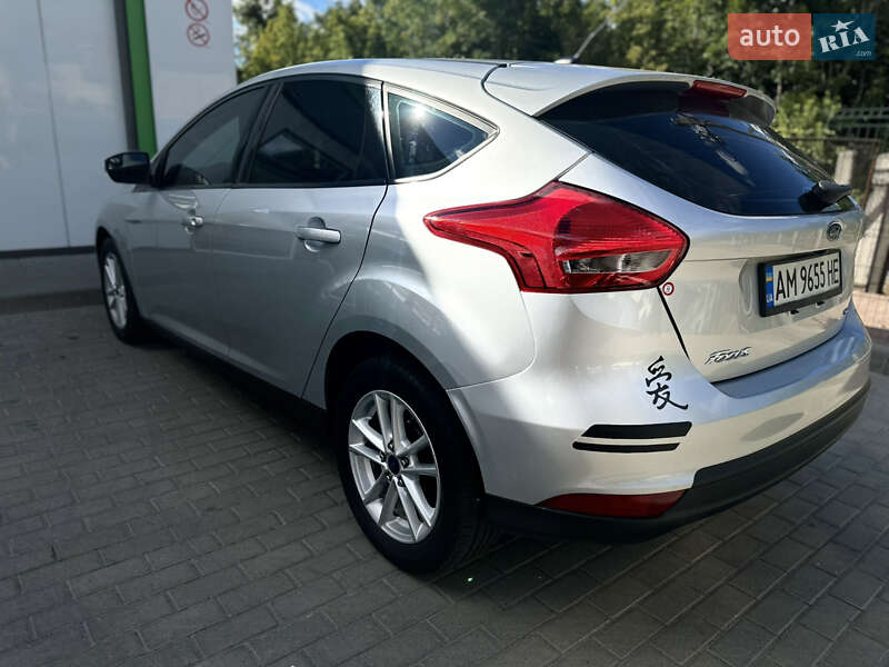Хэтчбек Ford Focus 2015 в Житомире
