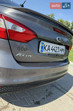 Седан Ford Focus 2012 в 