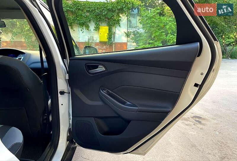 Хэтчбек Ford Focus 2012 в Кременчуге