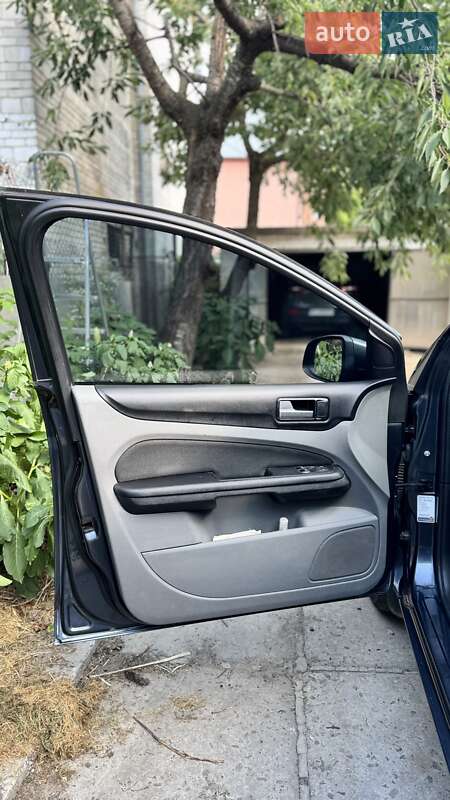 Универсал Ford Focus 2010 в Львове