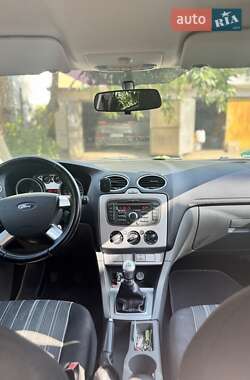 Универсал Ford Focus 2010 в 