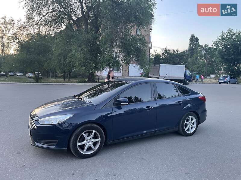 Седан Ford Focus 2018 в Киеве фото 4 Седан Ford Focus 2018 в Киеве