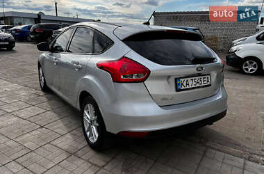 Хэтчбек Ford Focus 2016 в 