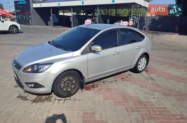 Хэтчбек Ford Focus 2010 в 