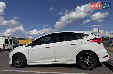 Хэтчбек Ford Focus 2015 в 