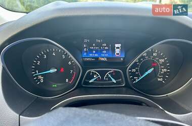 Хэтчбек Ford Focus 2015 в 