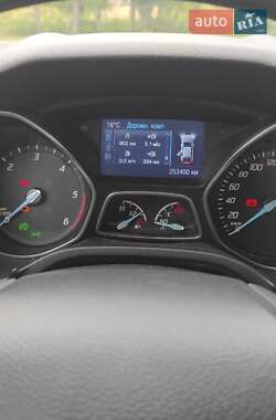 Универсал Ford Focus 2014 в 