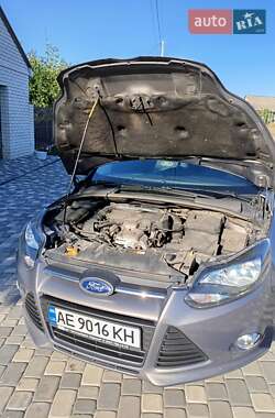 Хэтчбек Ford Focus 2013 в Синельниково