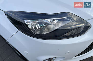 Универсал Ford Focus 2014 в 