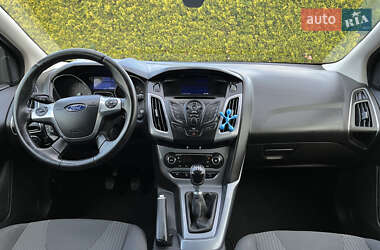 Универсал Ford Focus 2014 в 