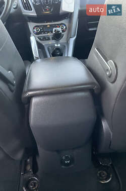 Универсал Ford Focus 2011 в 