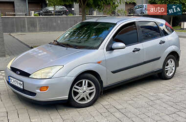 Хэтчбек Ford Focus 1999 в 