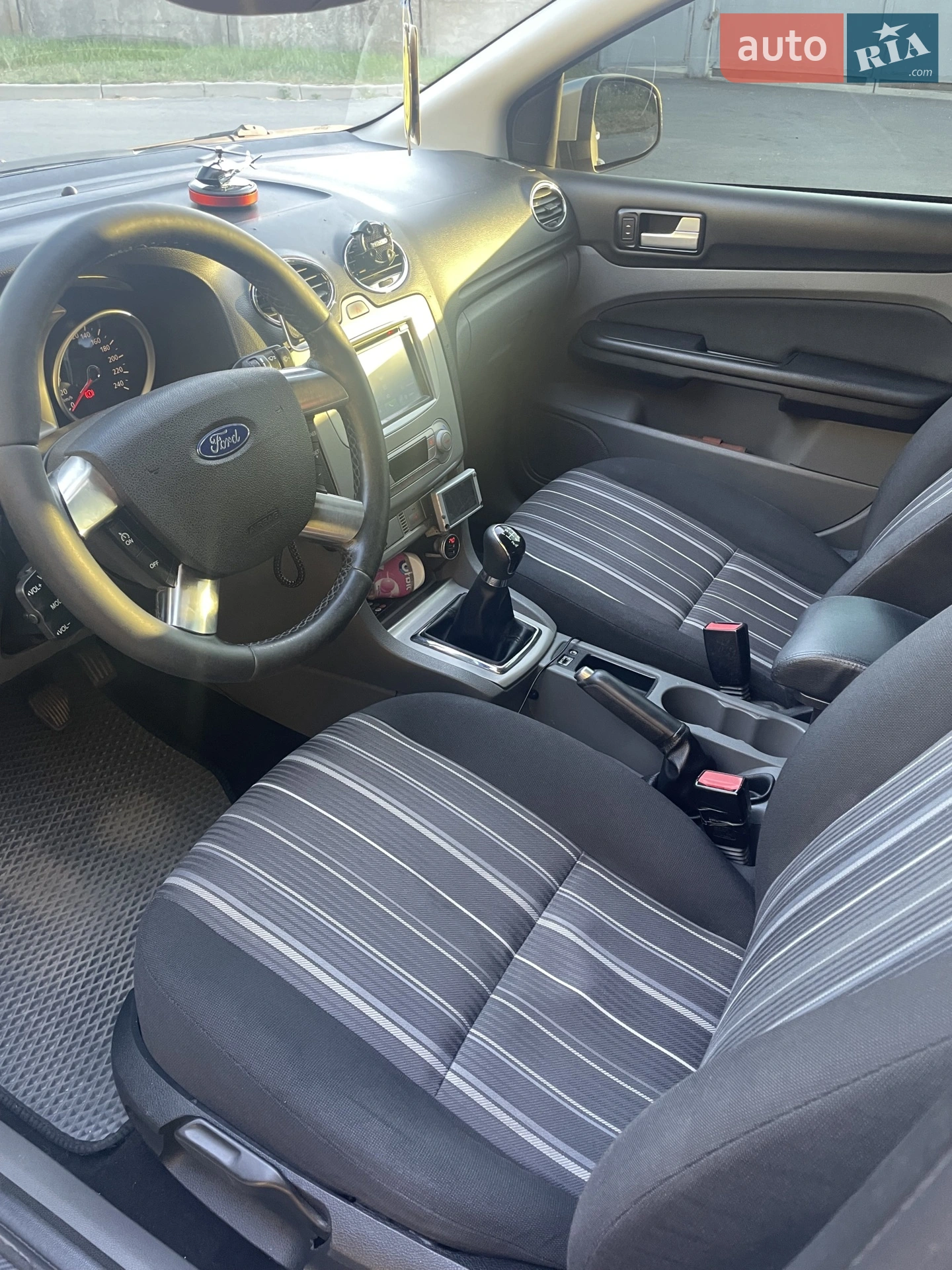 2010 Ford Focus - мініатюра 12