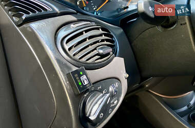 Универсал Ford Focus 2001 в 