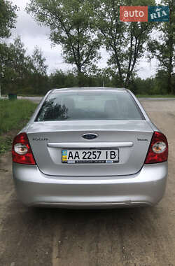 Седан Ford Focus 2008 в 