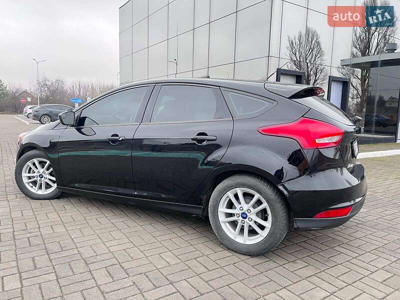 Хэтчбек Ford Focus 2017 в 