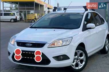 Хэтчбек Ford Focus 2009 в 