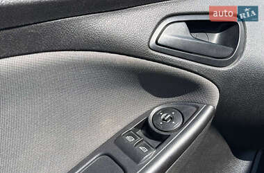 Седан Ford Focus 2013 в 