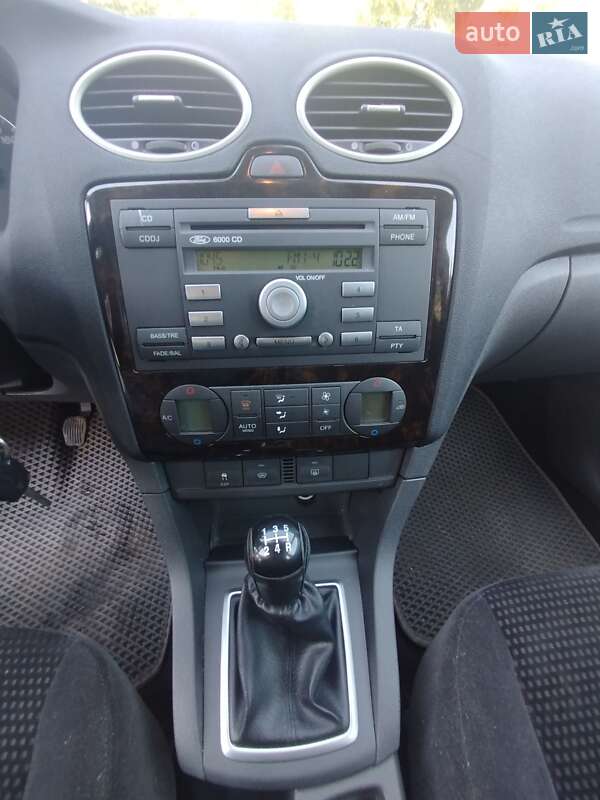 Универсал Ford Focus 2004 в Первомайске