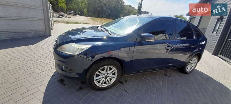 Хэтчбек Ford Focus 2008 в Кривом Роге