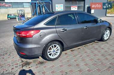 Седан Ford Focus 2015 в 