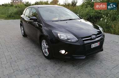 Хэтчбек Ford Focus 2013 в 