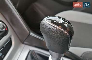 Хэтчбек Ford Focus 2013 в 