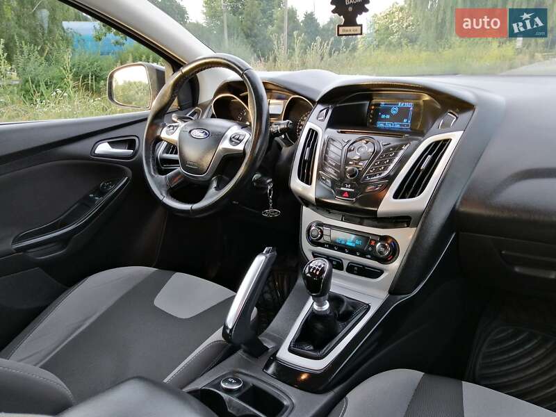 Хэтчбек Ford Focus 2013 в Здолбунове