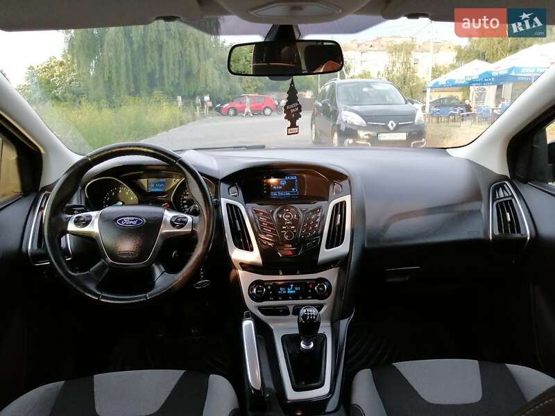 Хэтчбек Ford Focus 2013 в Здолбунове