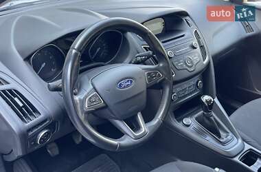 Хэтчбек Ford Focus 2017 в 