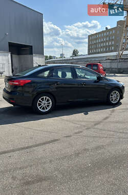 Седан Ford Focus 2017 в 
