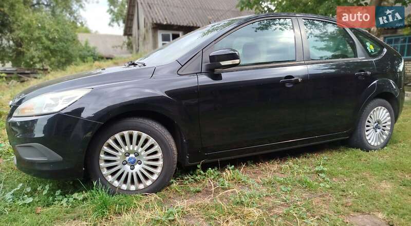 Хэтчбек Ford Focus 2008 в Луцке