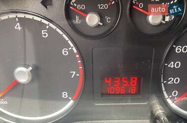 Хэтчбек Ford Focus 2011 в 