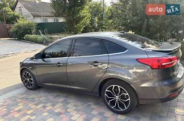 Седан Ford Focus 2017 в 