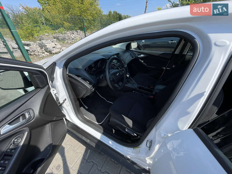 Седан Ford Focus 2018 в Киеве