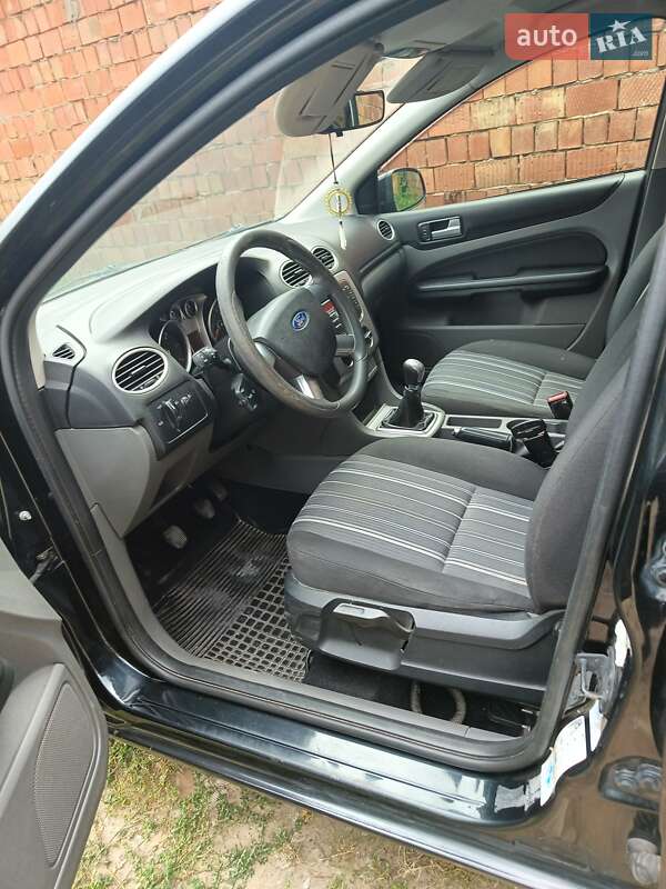Универсал Ford Focus 2011 в Черновцах фото 4 Универсал Ford Focus 2011 в Черновцах