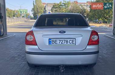 Седан Ford Focus 2006 в 