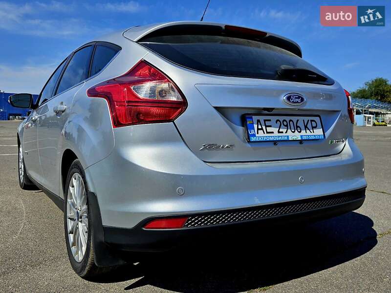 Хэтчбек Ford Focus 2012 в Днепре фото 7 Хэтчбек Ford Focus 2012 в Днепре