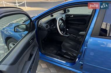 Хэтчбек Ford Focus 2007 в 