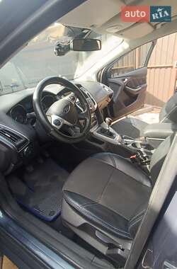 Универсал Ford Focus 2012 в 