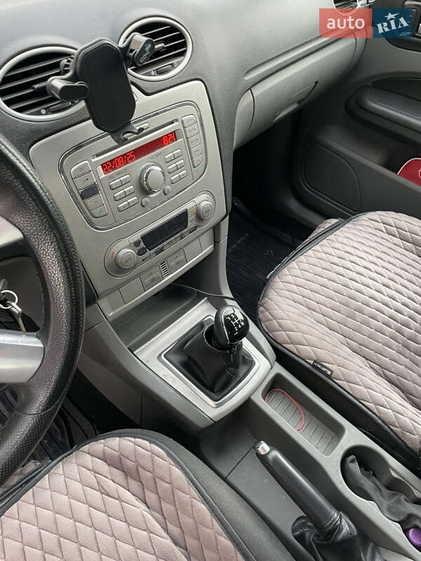 Хэтчбек Ford Focus 2008 в Белой Церкви