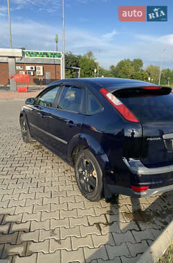 Хэтчбек Ford Focus 2006 в 