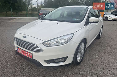 Хэтчбек Ford Focus 2017 в Луцке
