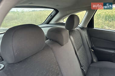 Хэтчбек Ford Focus 2004 в 