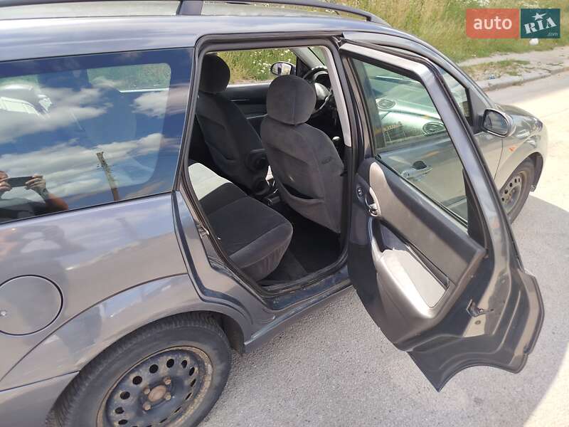 Универсал Ford Focus 2002 в Житомире