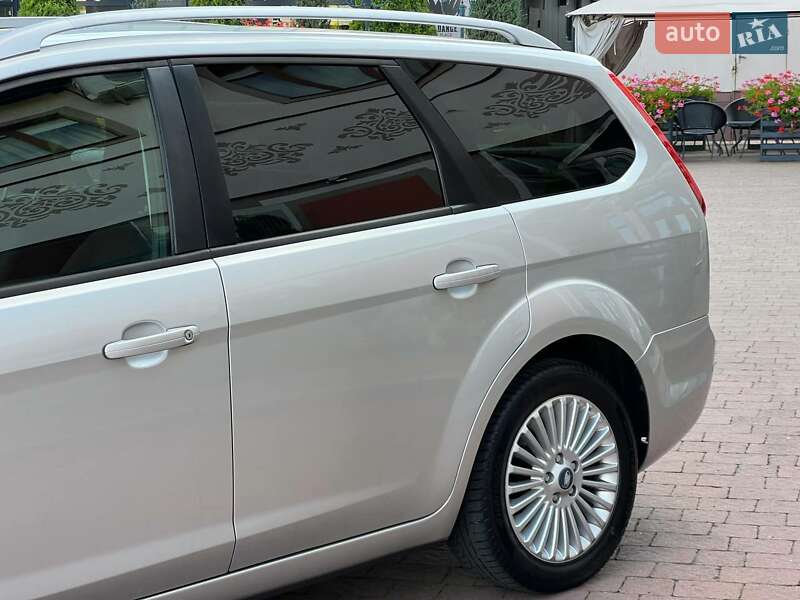 Універсал Ford Focus 2009 в Миргороді