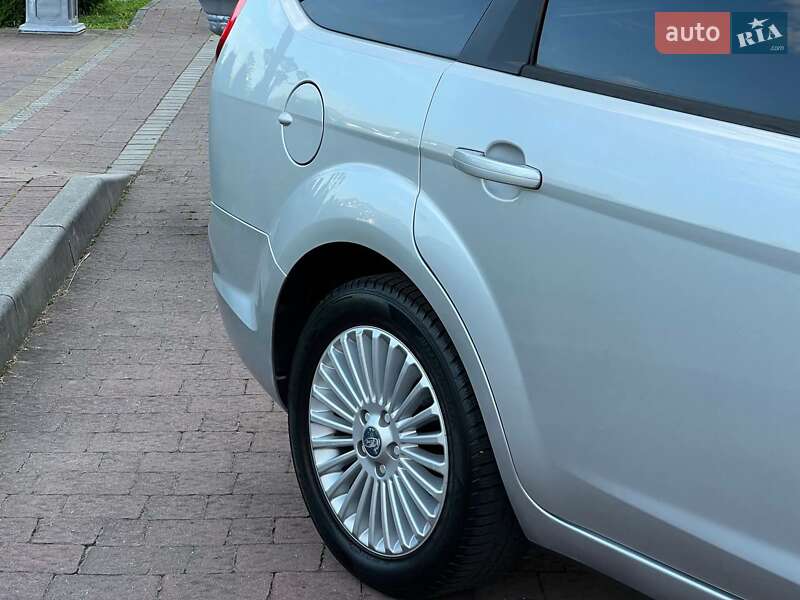 Універсал Ford Focus 2009 в Миргороді